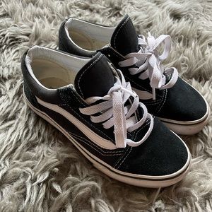 🎲 Kids’ Vans - 2.5